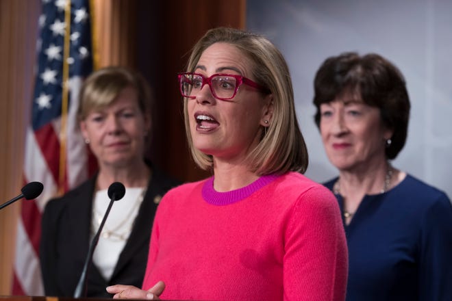 'A shot across the Democratic leadership bow': Kyrsten Sinema shakes up Senate, switches to independent