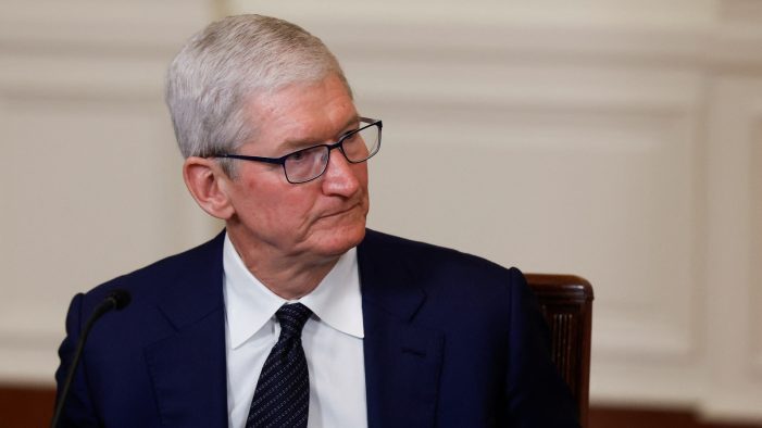 Beware! Apple CEO Tim Cook fake Instagram account exposed. Check 5 tips to identify real ones